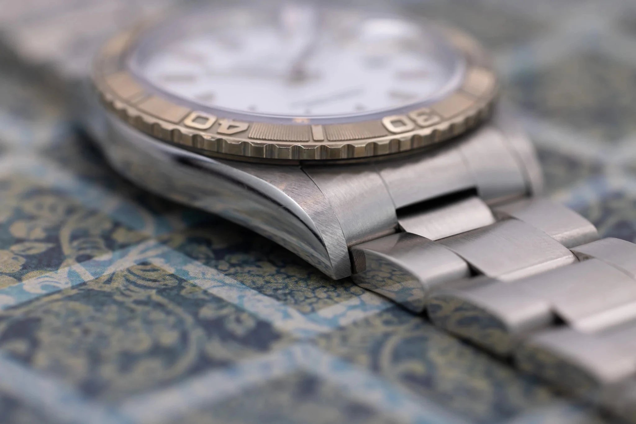 2003 Rolex Datejust Turn-O-Graph Ref. 16264 | White Dial | Box and Papers - Sierra Time Co