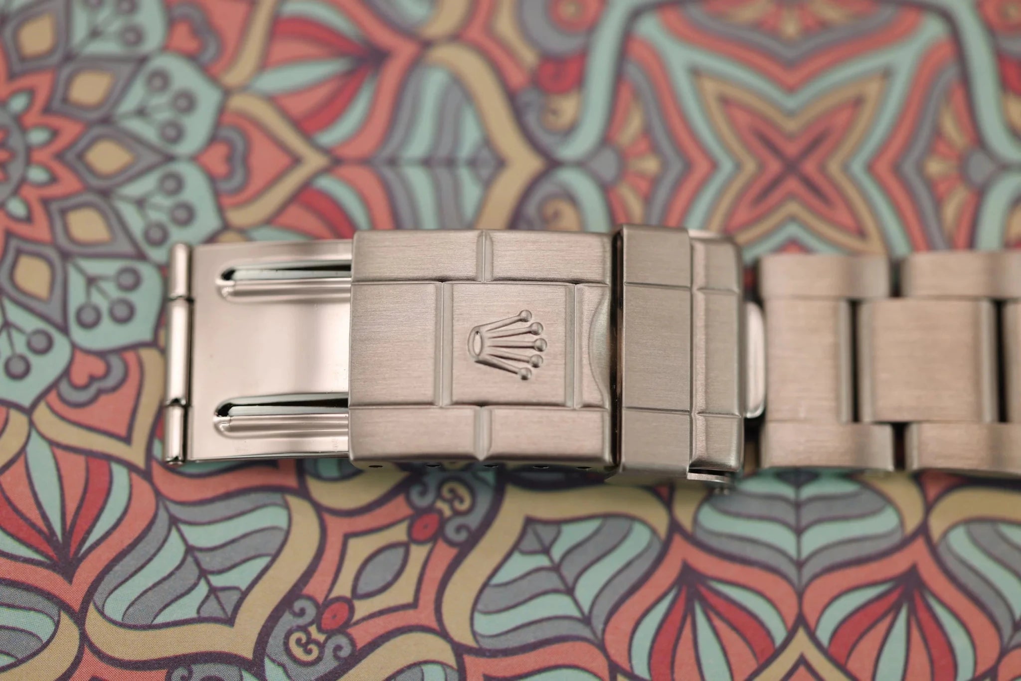 2004 Rolex Explorer I Ref. 114270 | Excellent Condition | Box and Papers - Sierra Time Co