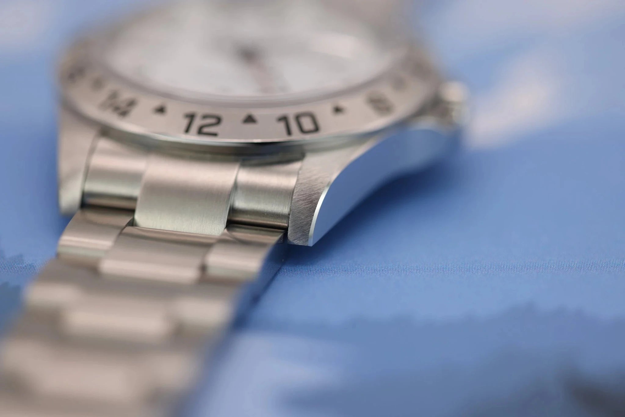 2004 Rolex Explorer II Ref. 16570 Polar | No-Holes Case - Sierra Time Co