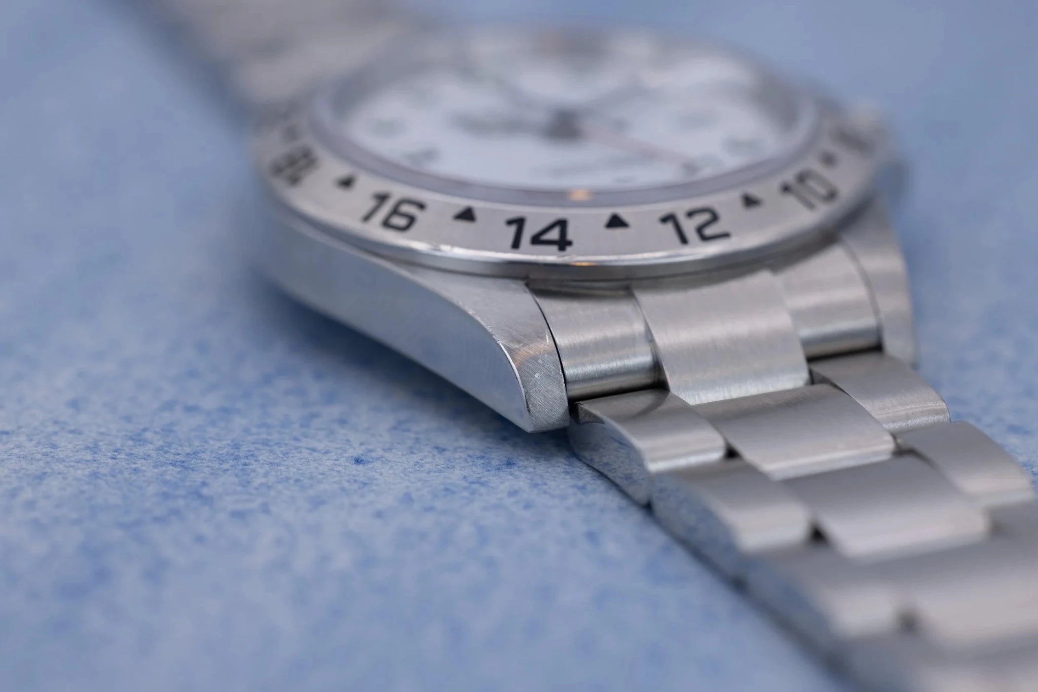 2004 Rolex Explorer II Ref. 16570 Polar | No-Holes Case | Box and Papers - Sierra Time Co