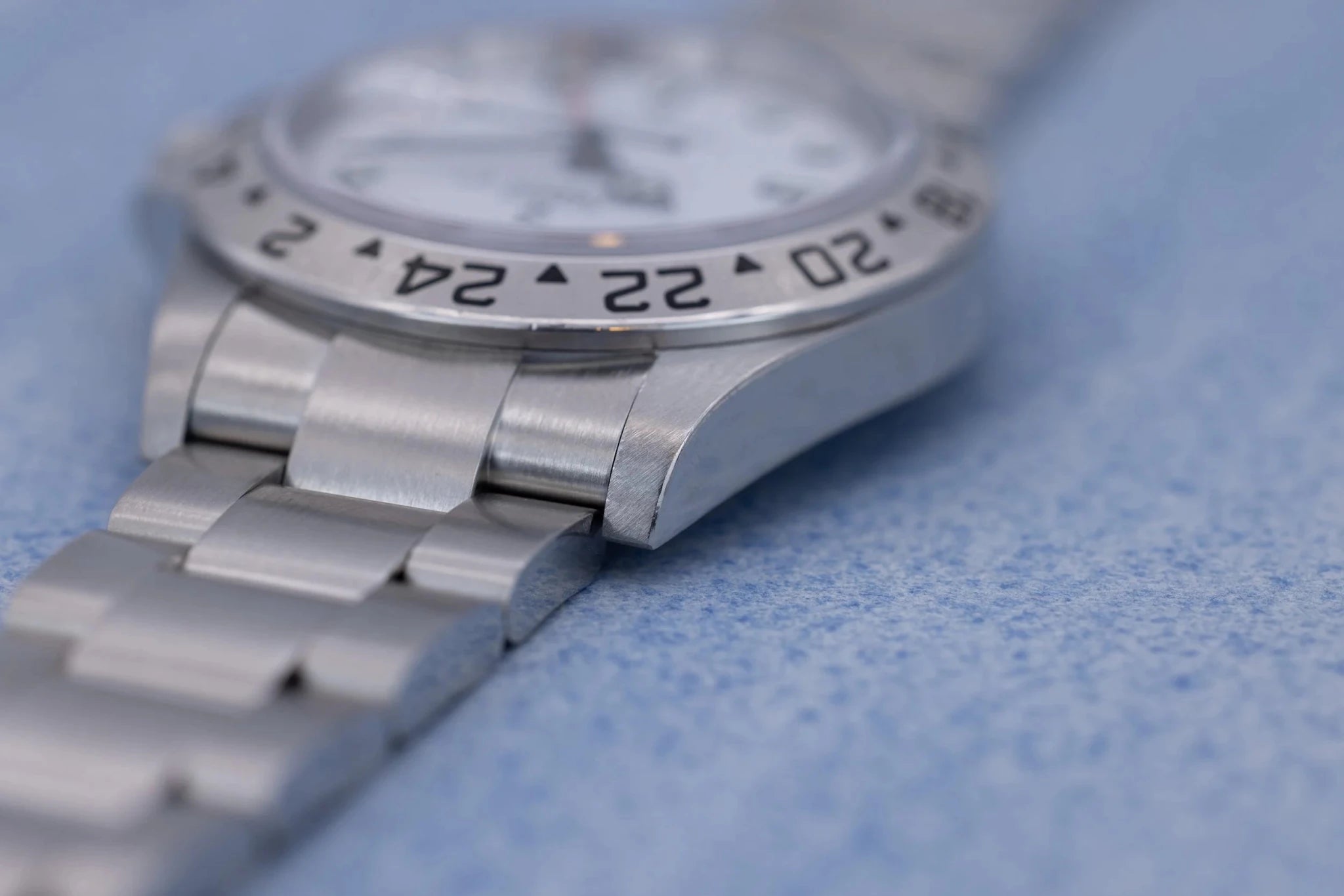 2004 Rolex Explorer II Ref. 16570 Polar | No-Holes Case | Box and Papers - Sierra Time Co