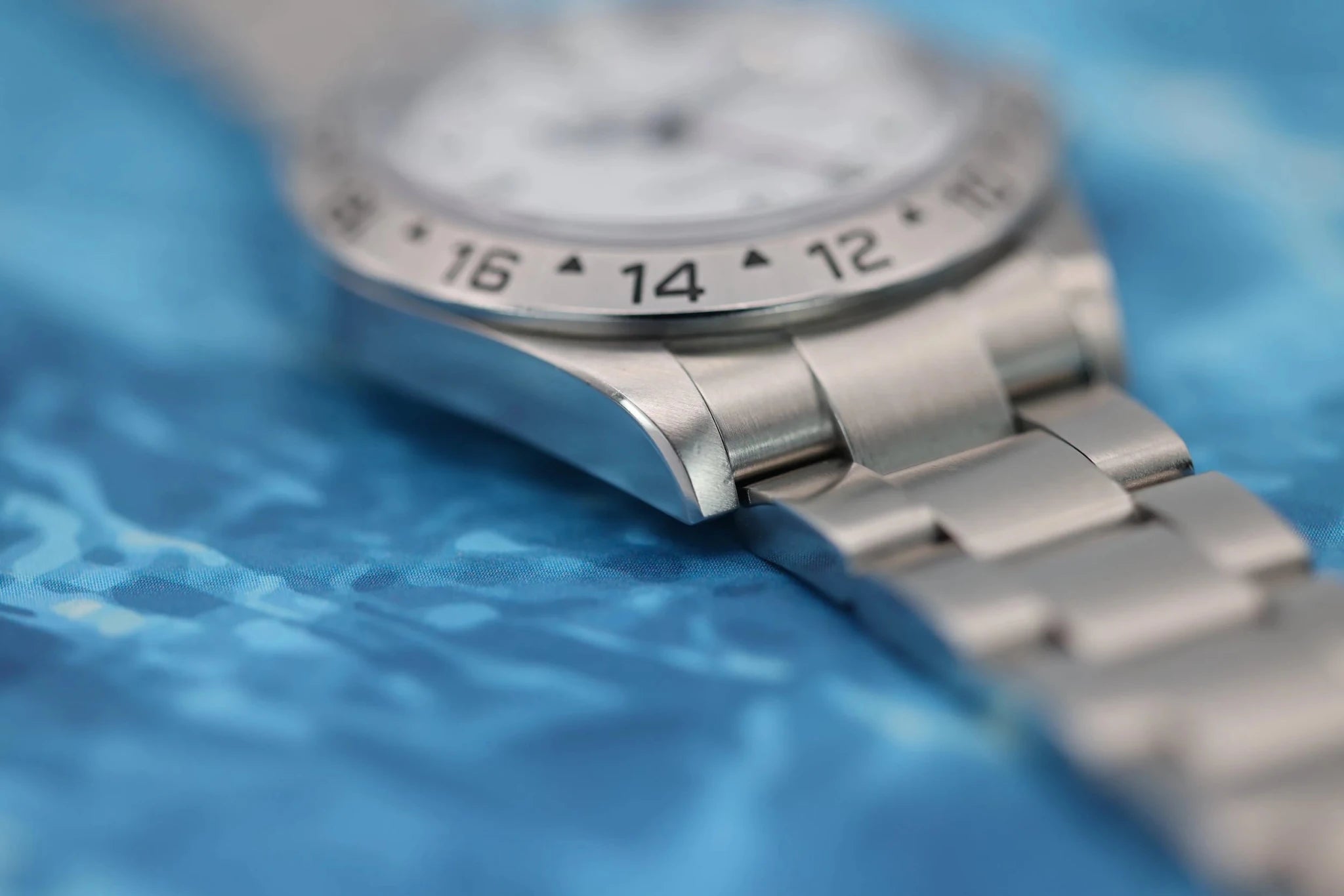 2004 Rolex Explorer II Ref. 16570 Polar | No-Holes Case | Serviced - Sierra Time Co