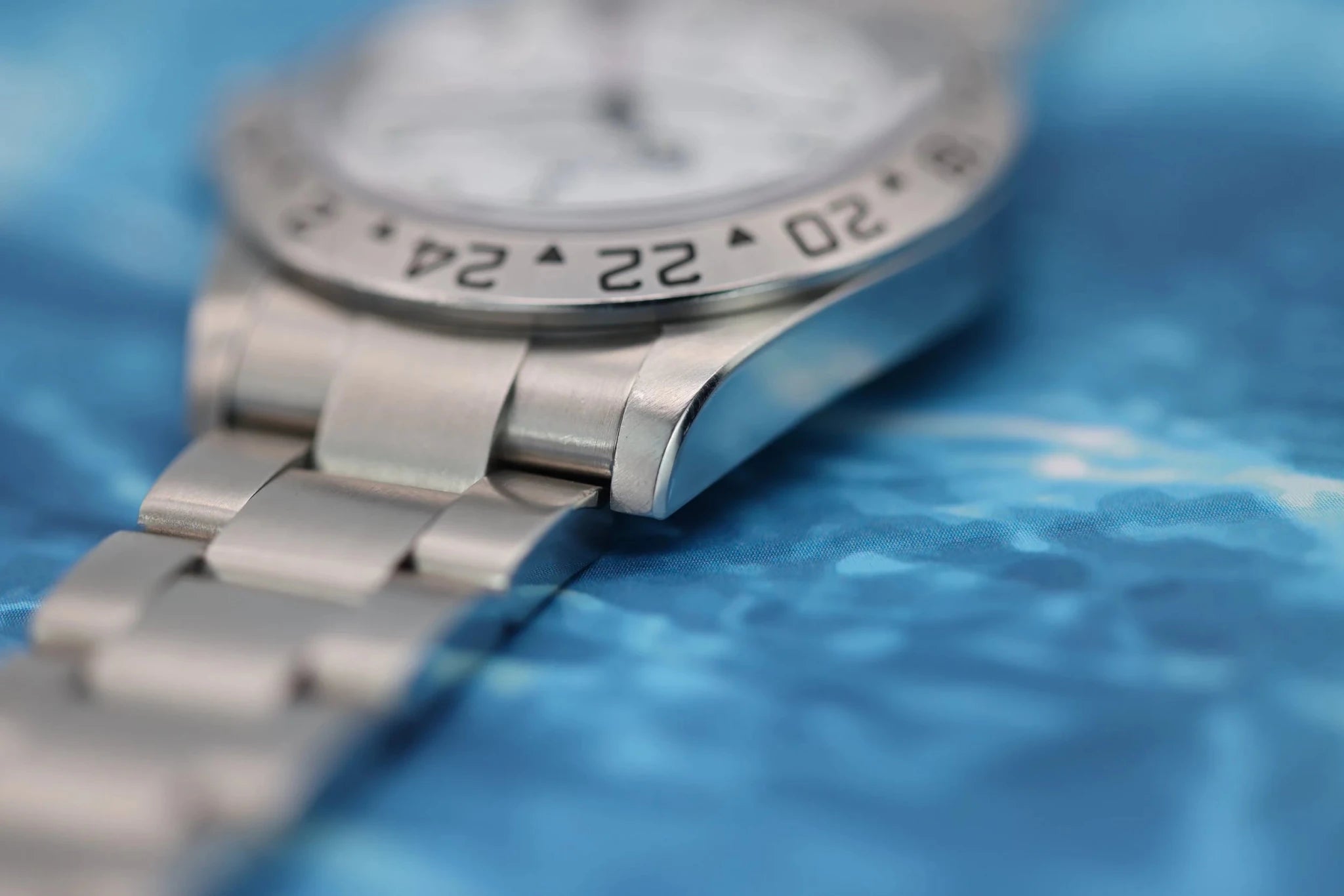 2004 Rolex Explorer II Ref. 16570 Polar | No-Holes Case | Serviced - Sierra Time Co