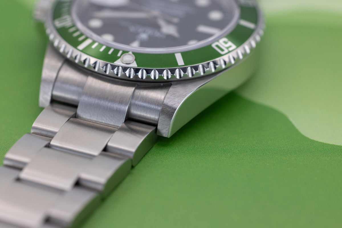 2004 Rolex Submariner Date Ref. 16610LV Kermit | Mint Condition | Box and Papers - Sierra Time Co