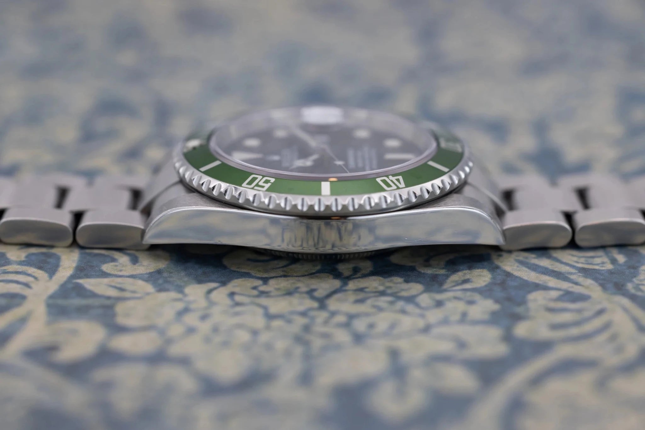 2004 Rolex Submariner Ref. 16610LV Kermit | Excellent Condition | Box and Papers - Sierra Time Co