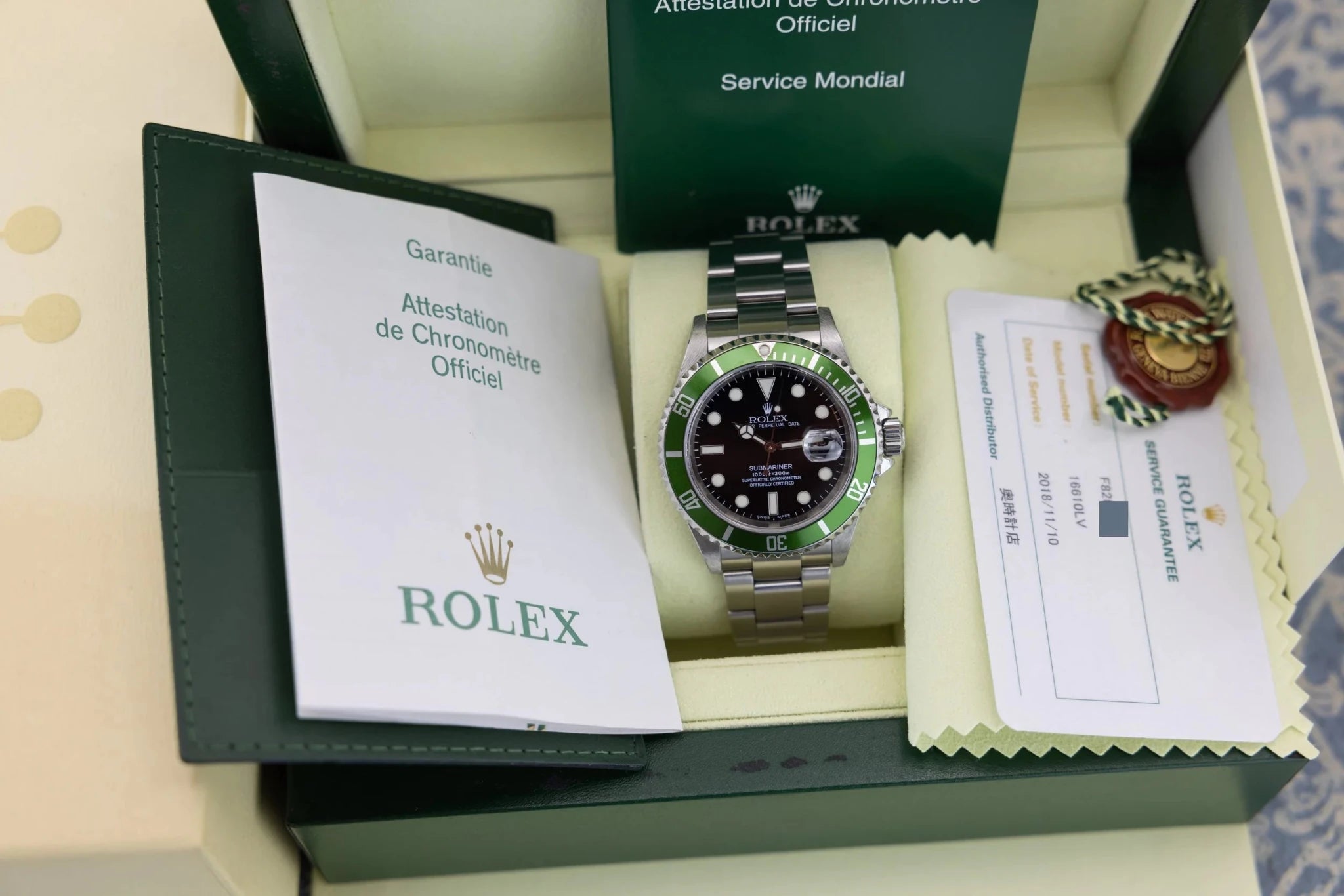 2004 Rolex Submariner Ref. 16610LV Kermit | Excellent Condition | Box and Papers - Sierra Time Co
