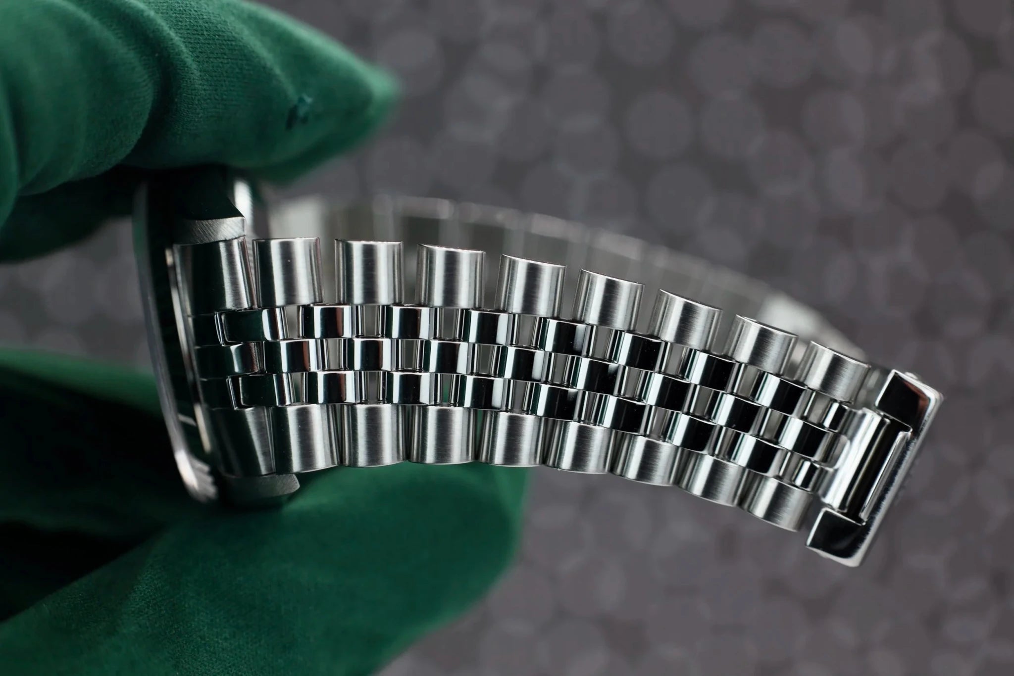 2005 Rolex Datejust Ref. 16234 | Silver Dial | Box and Papers - Sierra Time Co