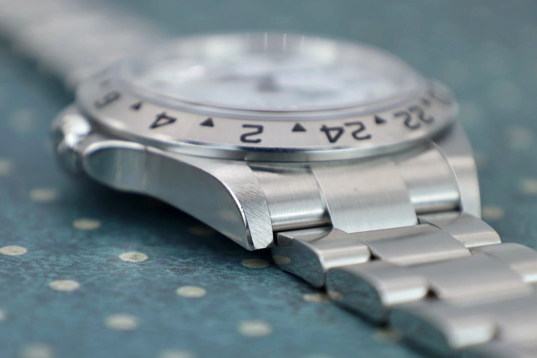 2005 Rolex Explorer II Ref. 16570 Polar | Mint | Full Set - Sierra Time Co