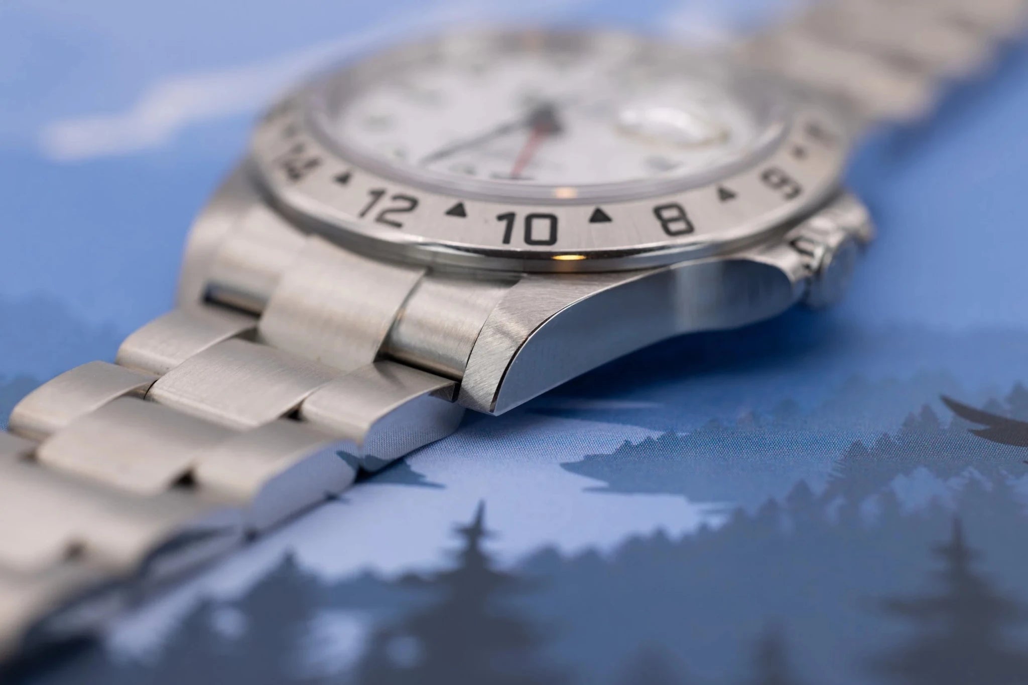 2005 Rolex Explorer II Ref. 16570 Polar | No-Holes Case | Box and Papers - Sierra Time Co