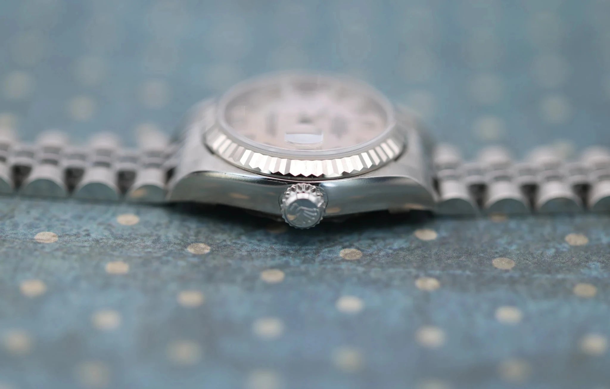 2005 Rolex Ladies Datejust Ref. 79174 | NOS Condition | MOP Dial | Box and Papers - Sierra Time Co
