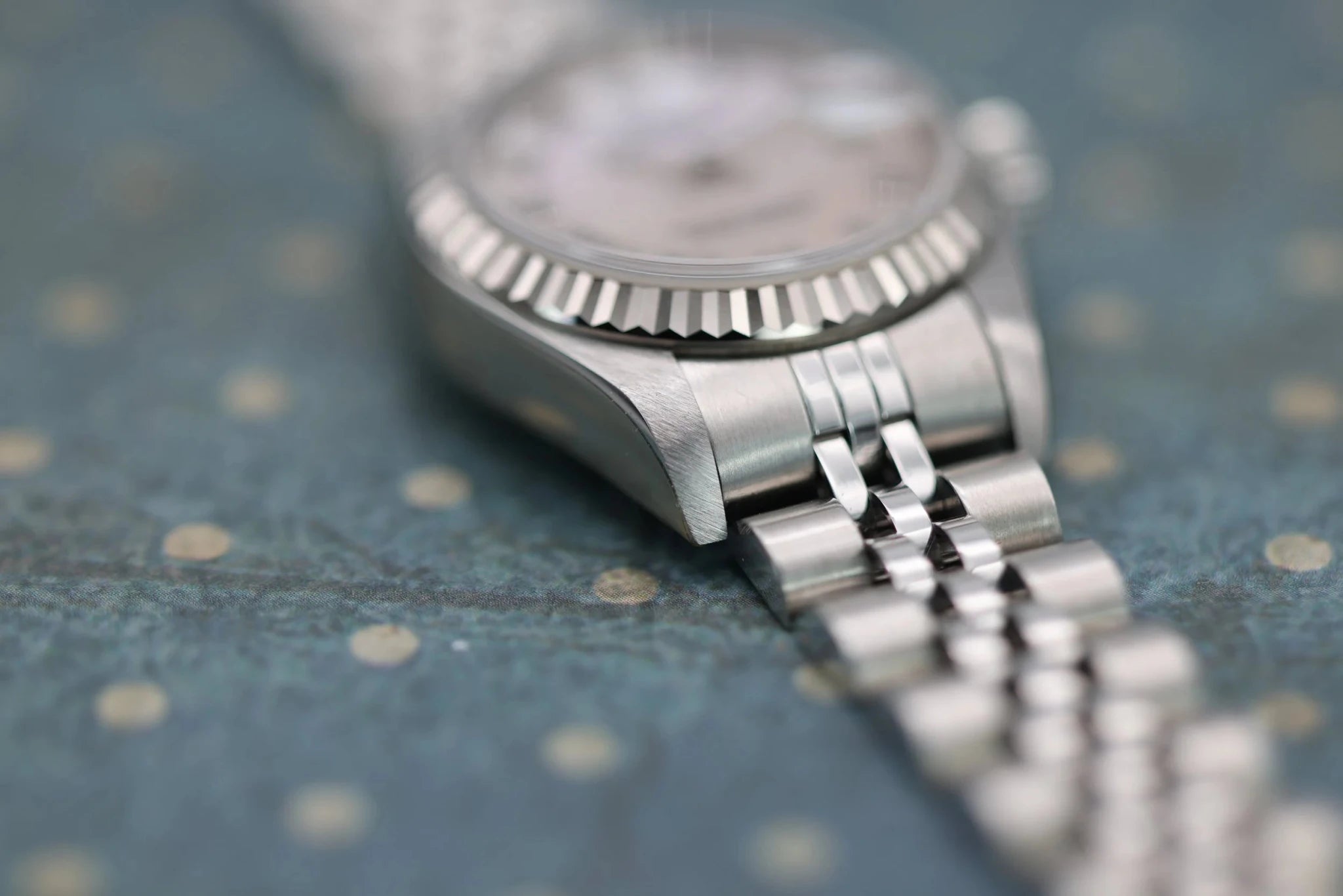 2005 Rolex Ladies Datejust Ref. 79174 | NOS Condition | MOP Dial | Box and Papers - Sierra Time Co