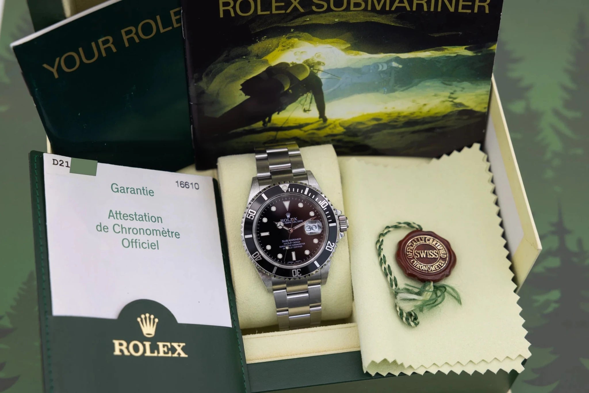 2005 Rolex Submariner Date Ref. 16610 | Box and Papers - Sierra Time Co