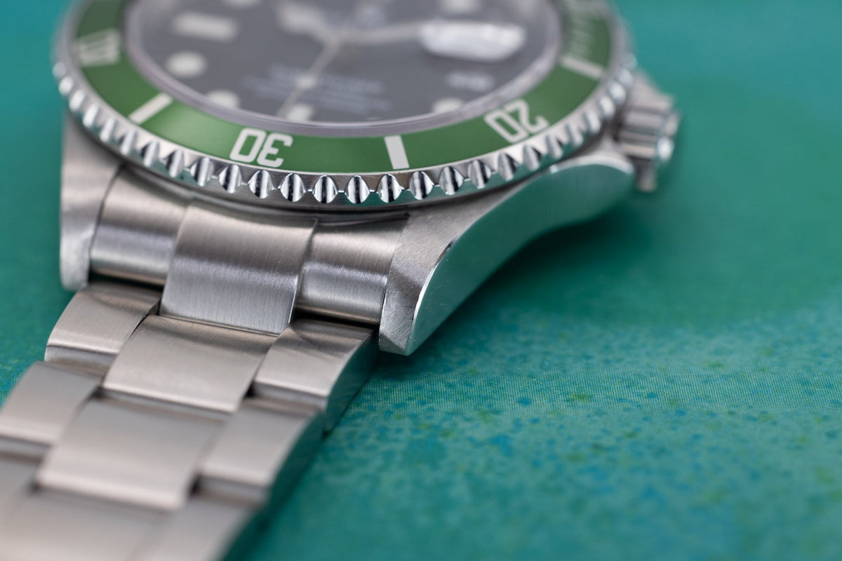 2005 Rolex Submariner Date Ref. 16610LV Kermit | Box and Papers - Sierra Time Co