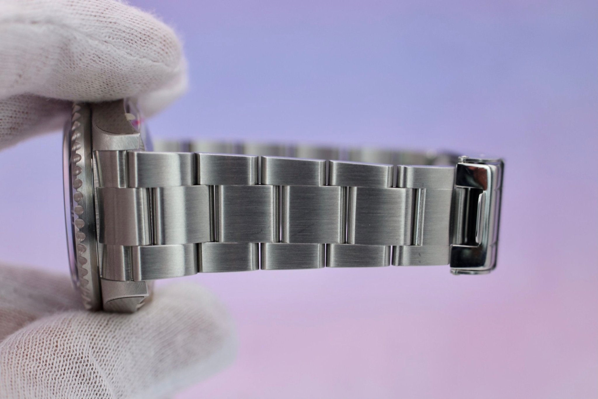 2006 Rolex Sea Dweller Ref. 16600 | NOS | Full Set - Sierra Time Co