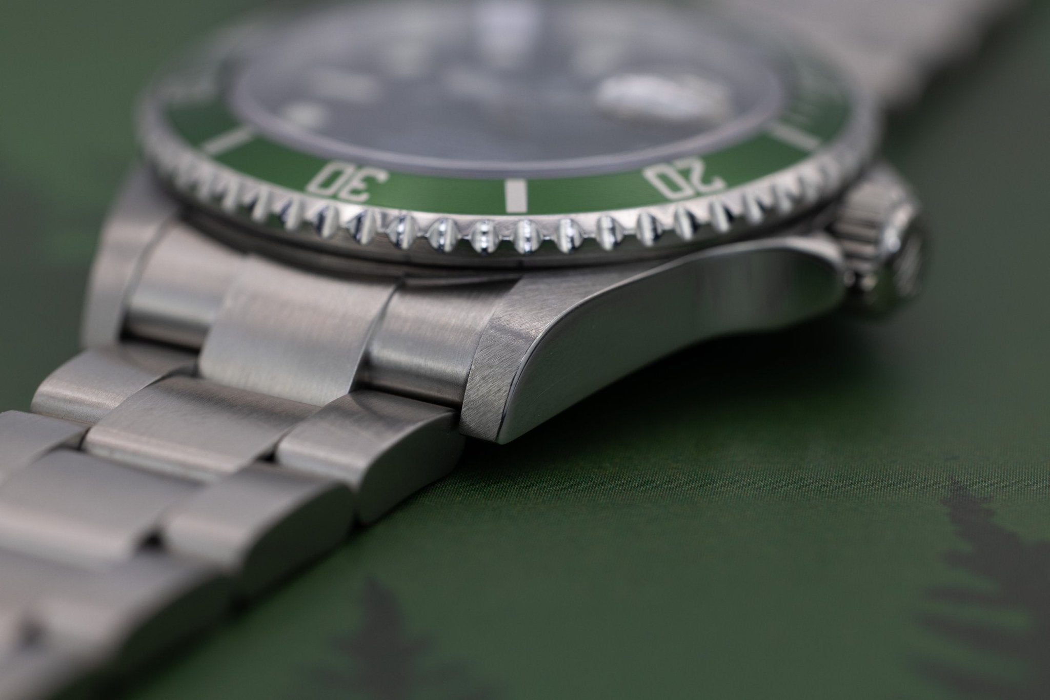2006 Rolex Submariner Date Ref. 16610LV Kermit | 2026 RSC Service | Box and Papers - Sierra Time Co