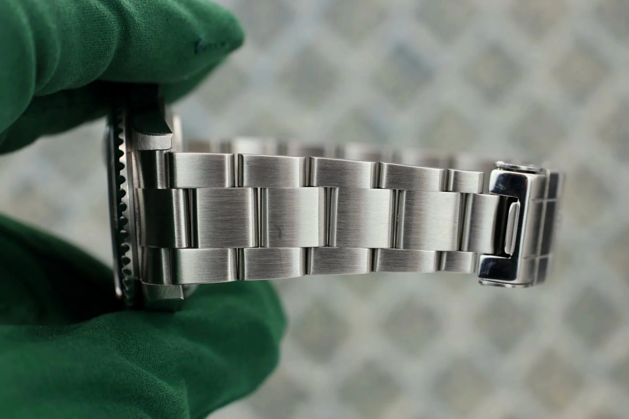 2006 Rolex Submariner Ref. 16610LV Kermit | Box and Papers | Serviced - Sierra Time Co