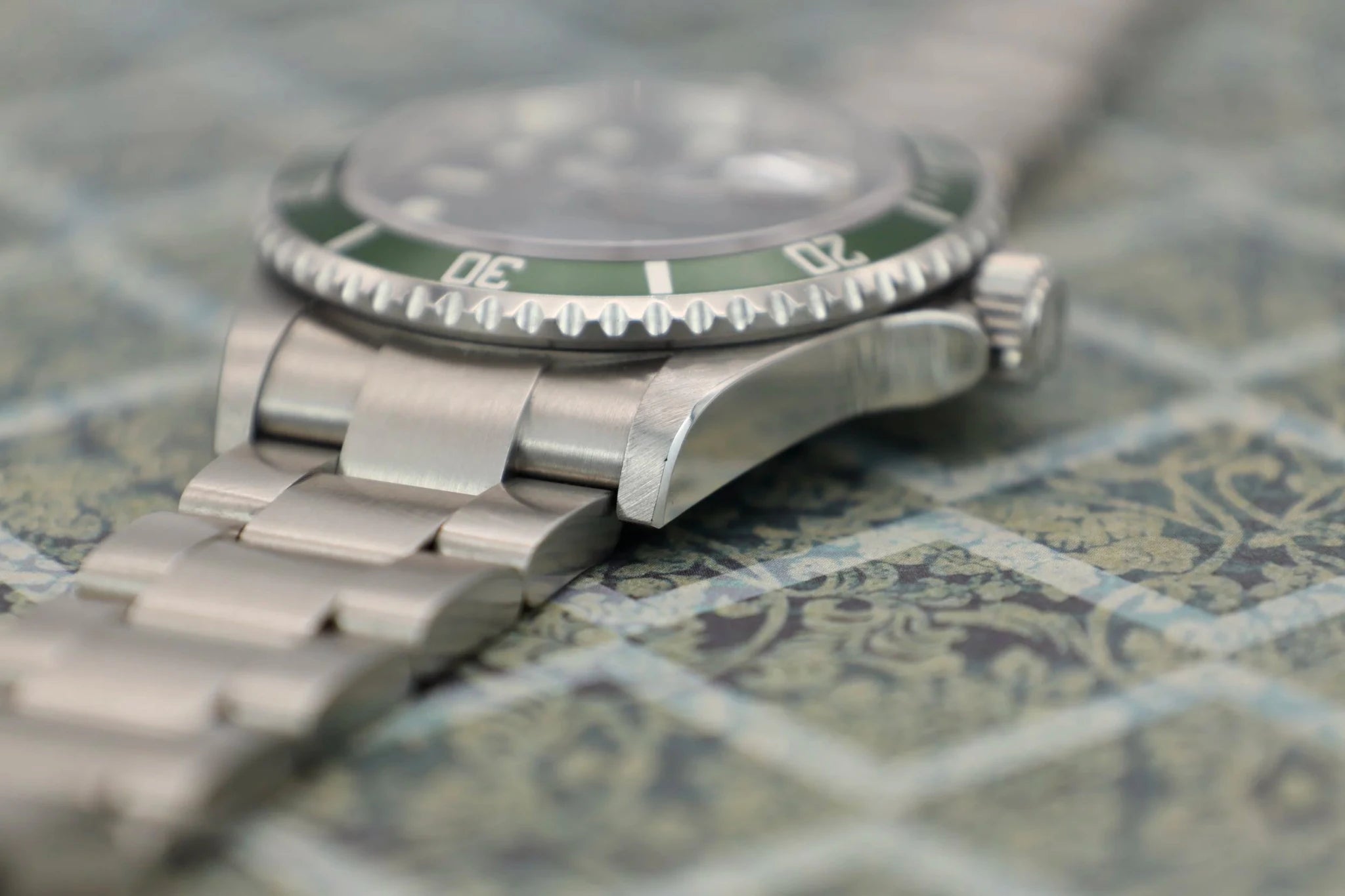 2006 Rolex Submariner Ref. 16610LV Kermit | Box and Papers | Serviced - Sierra Time Co