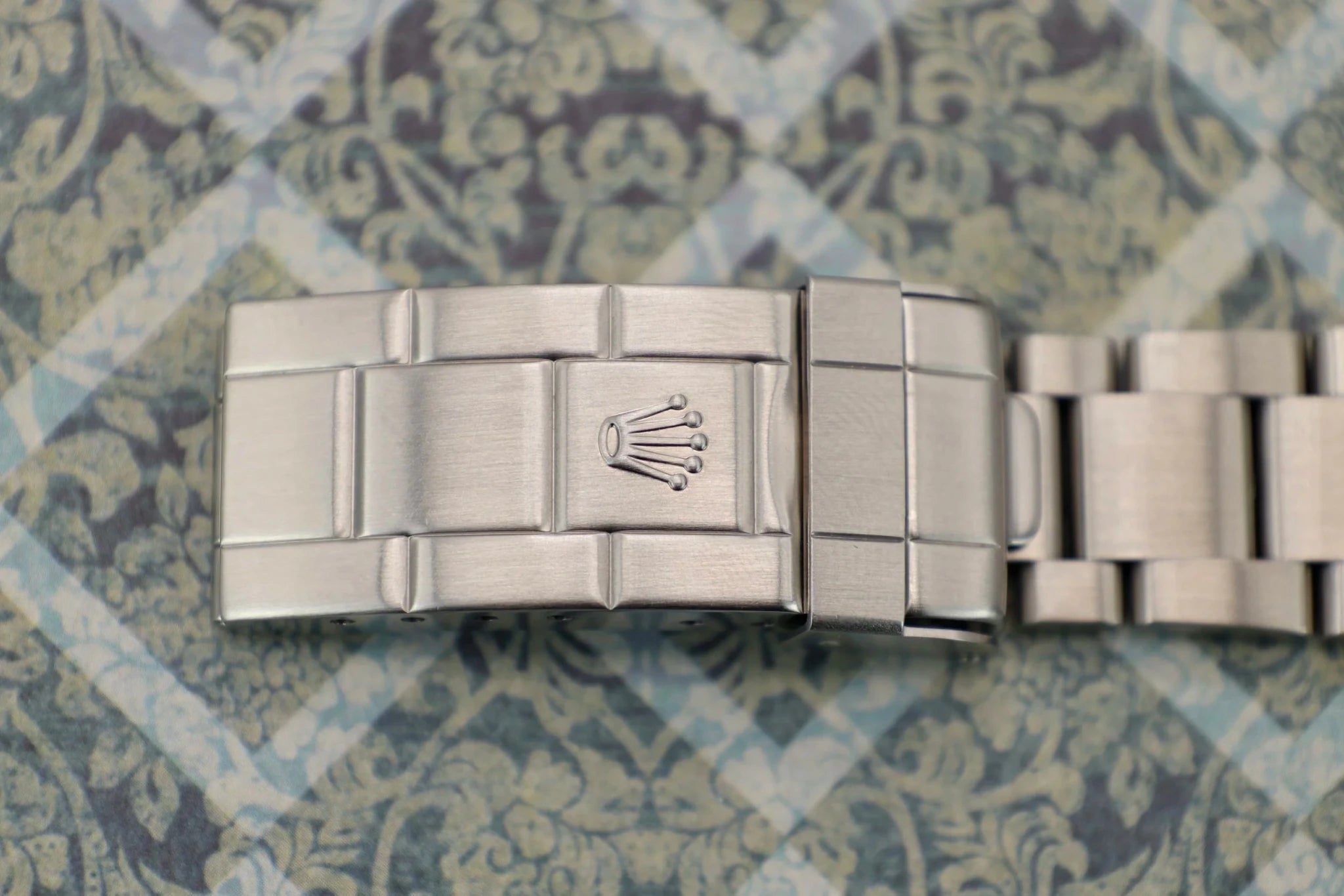 2006 Rolex Submariner Ref. 16610LV Kermit | Box and Papers | Serviced - Sierra Time Co
