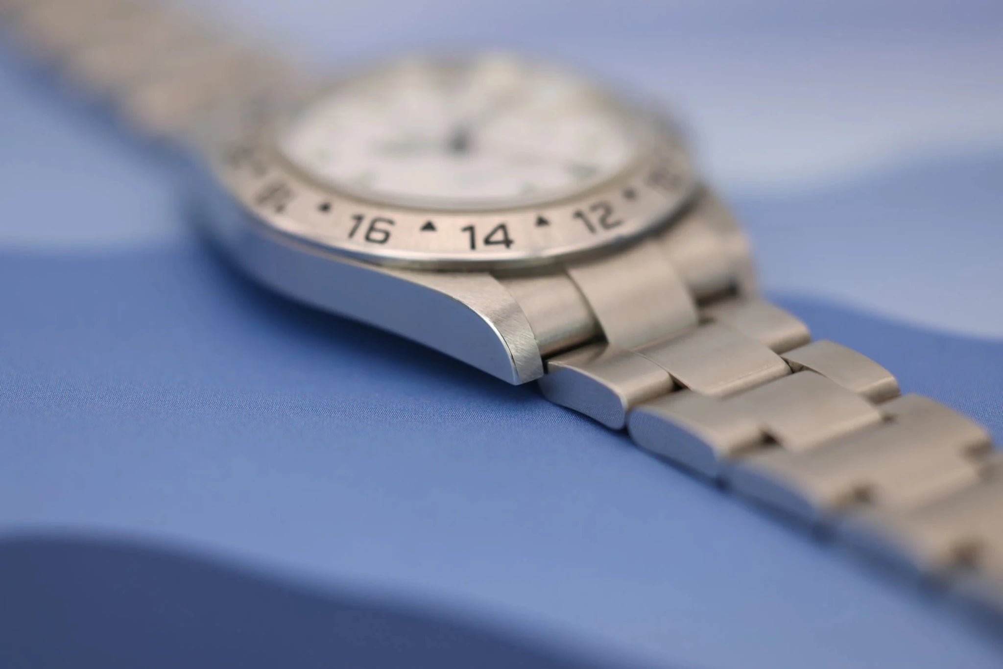 2007 Rolex Explorer II Ref. 16570 Polar | No-Holes Case | Box and Papers - Sierra Time Co