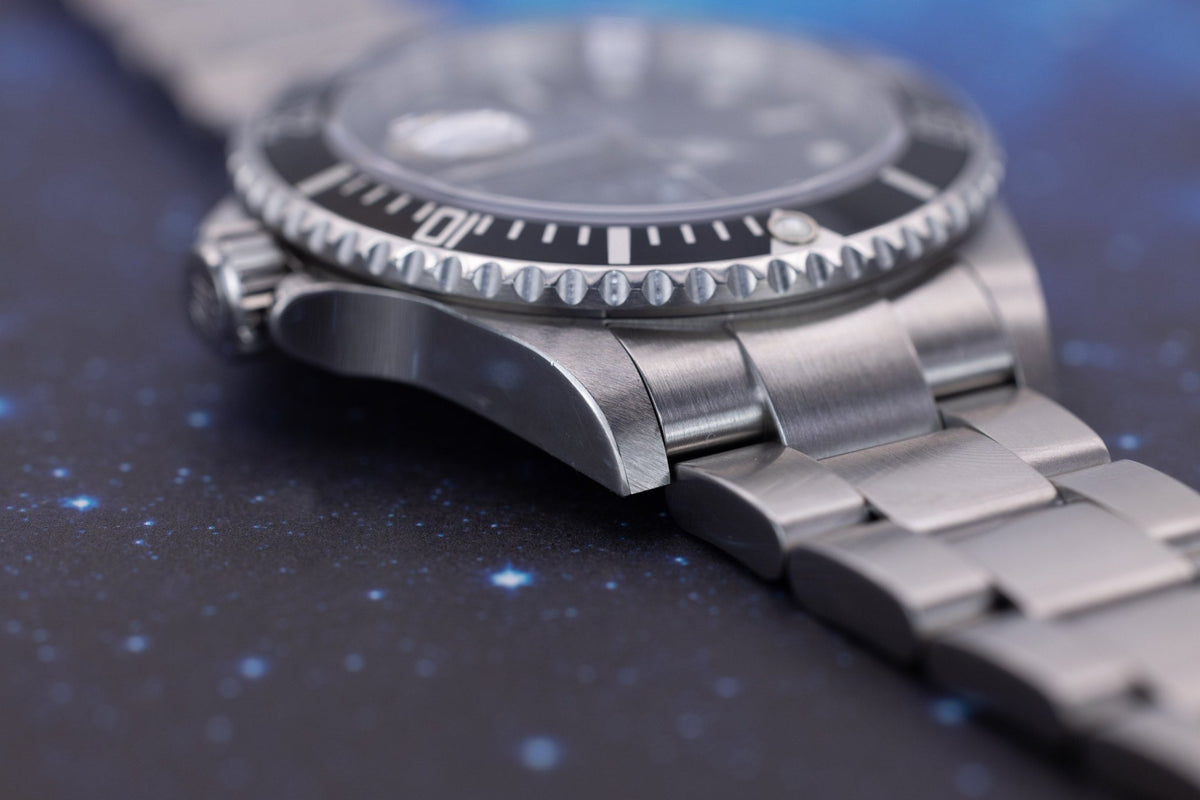 2009 Rolex Submariner Date Ref. 16610 | No-Holes Case | Box and Papers - Sierra Time Co