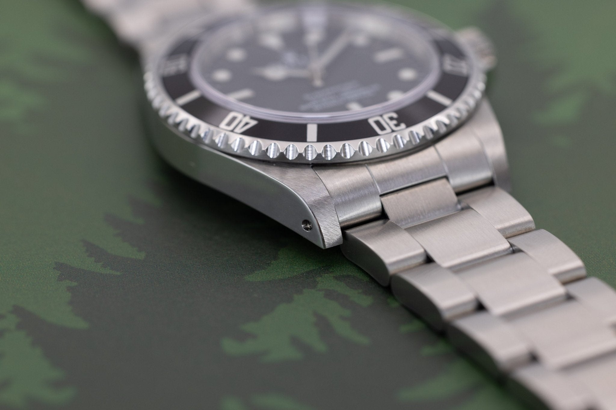 2011 Submariner Ref. 14060M | NOS | 4-Liner | Box and Papers - Sierra Time Co