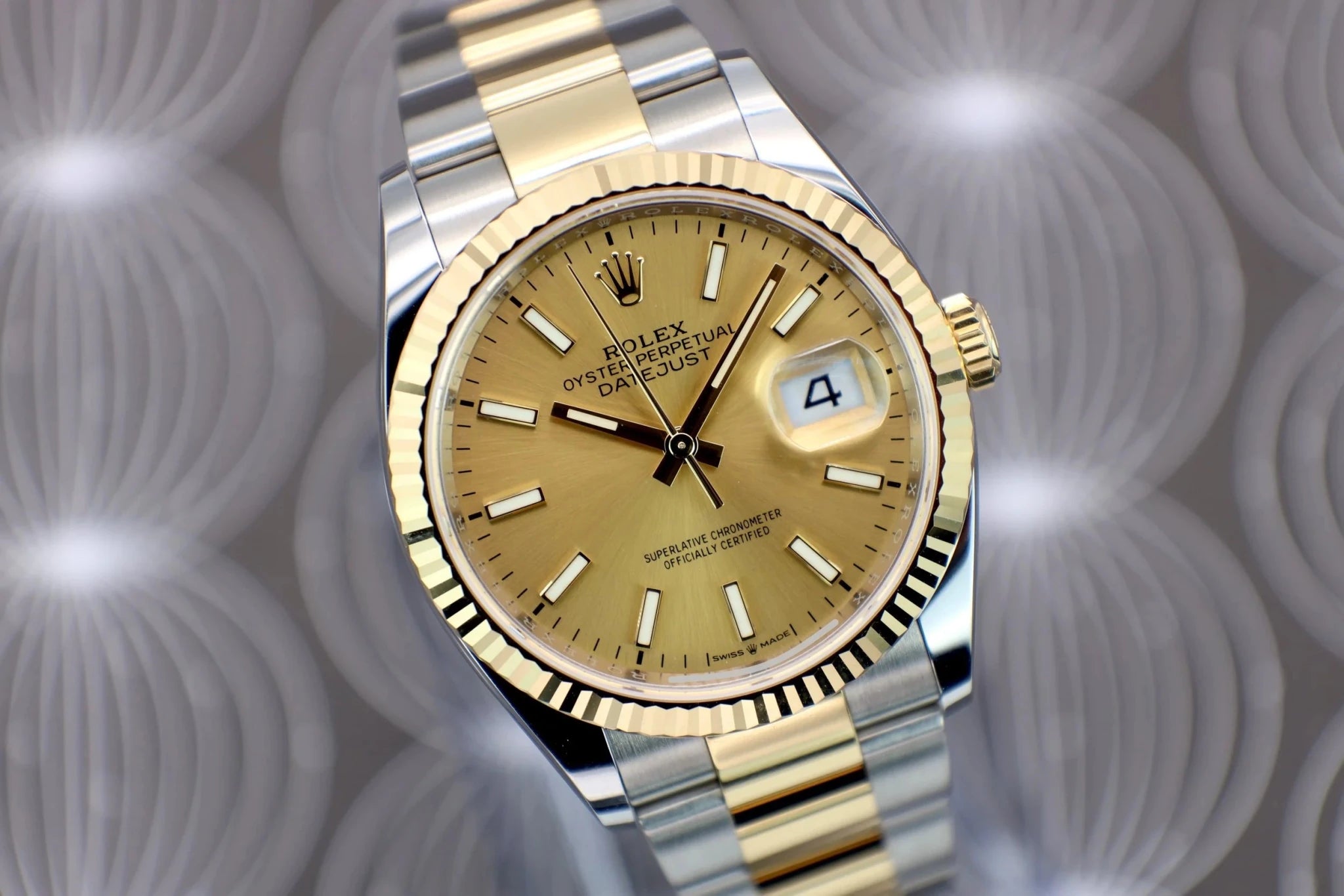 2021 Rolex Datejust Ref. 126233 | Champagne Dial | Full Set - Sierra Time Co