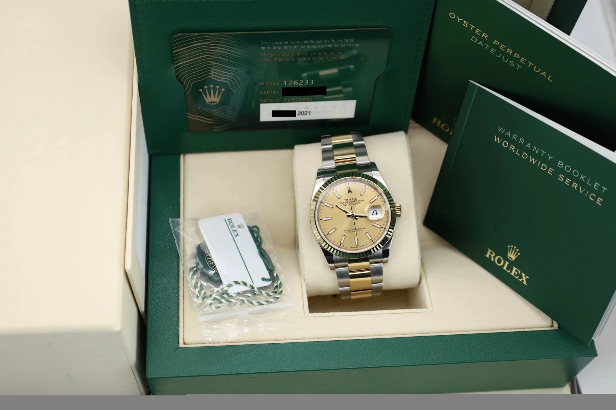 2021 Rolex Datejust Ref. 126233 | Champagne Dial | Full Set - Sierra Time Co