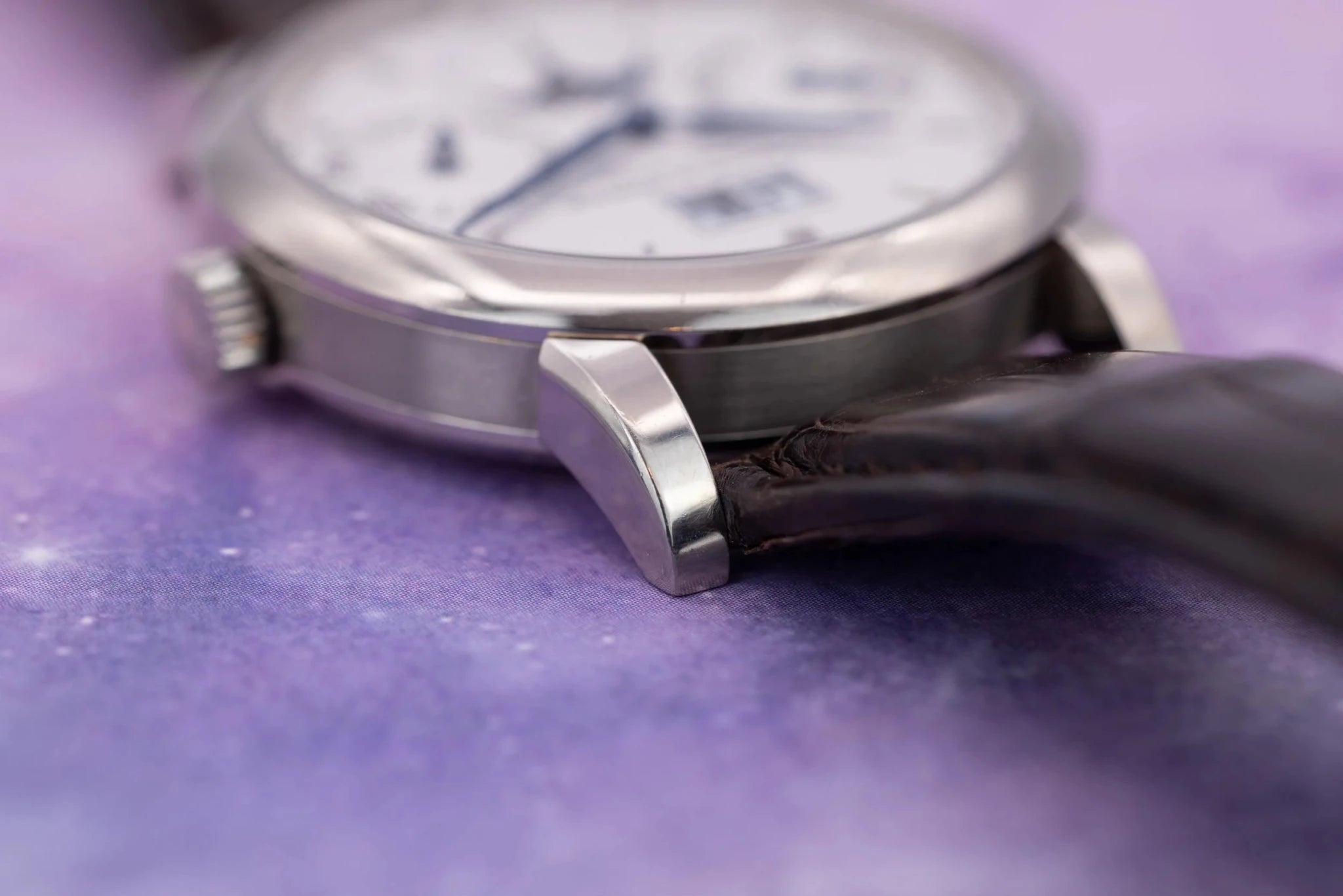 A Lange & Söhne Ref. 330.026E | Annual Calendar | 18K WG - Sierra Time Co