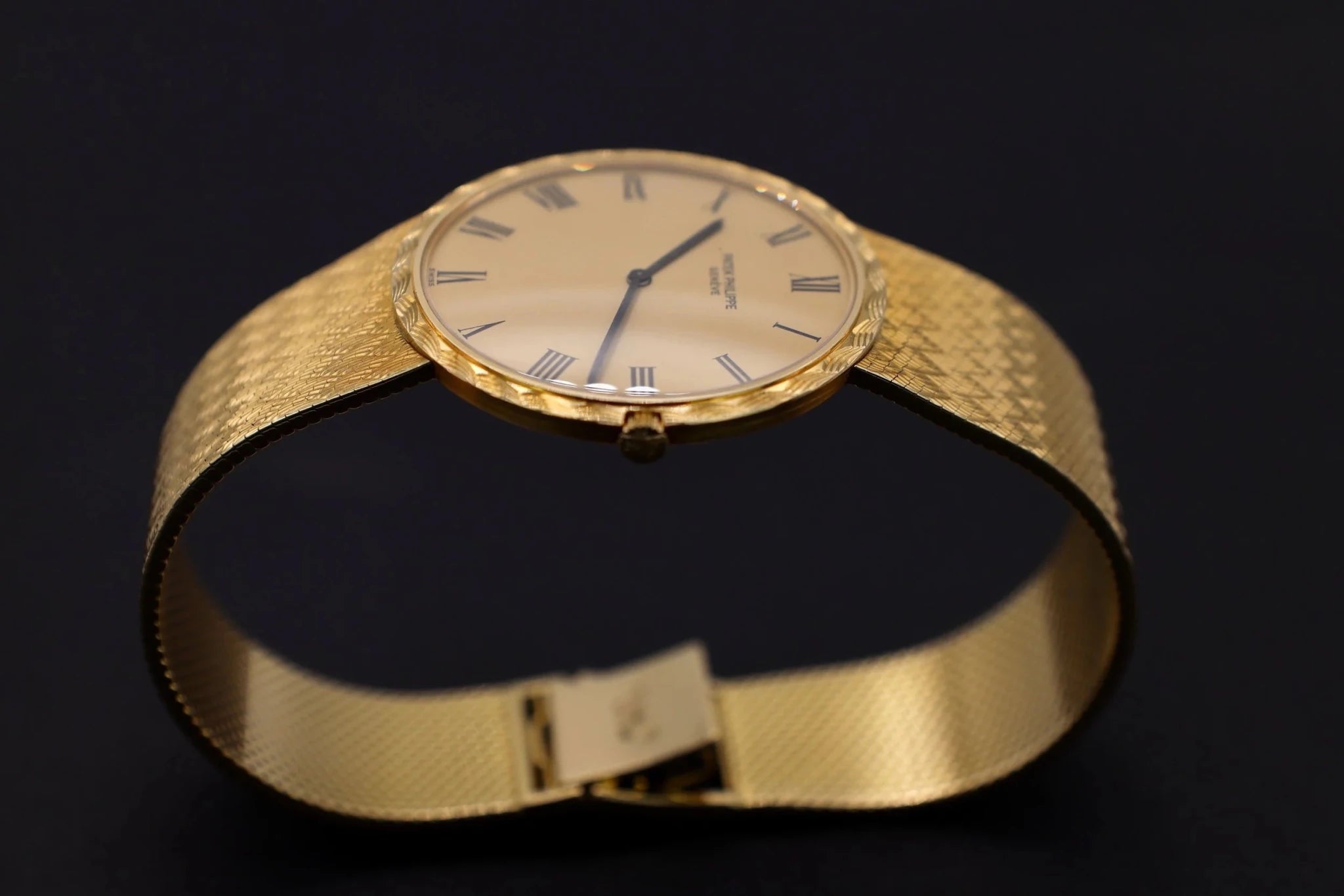 Patek Philippe Jumbo Calatrava 3588-2 | 18K YG | Champagne Dial - Sierra Time Co