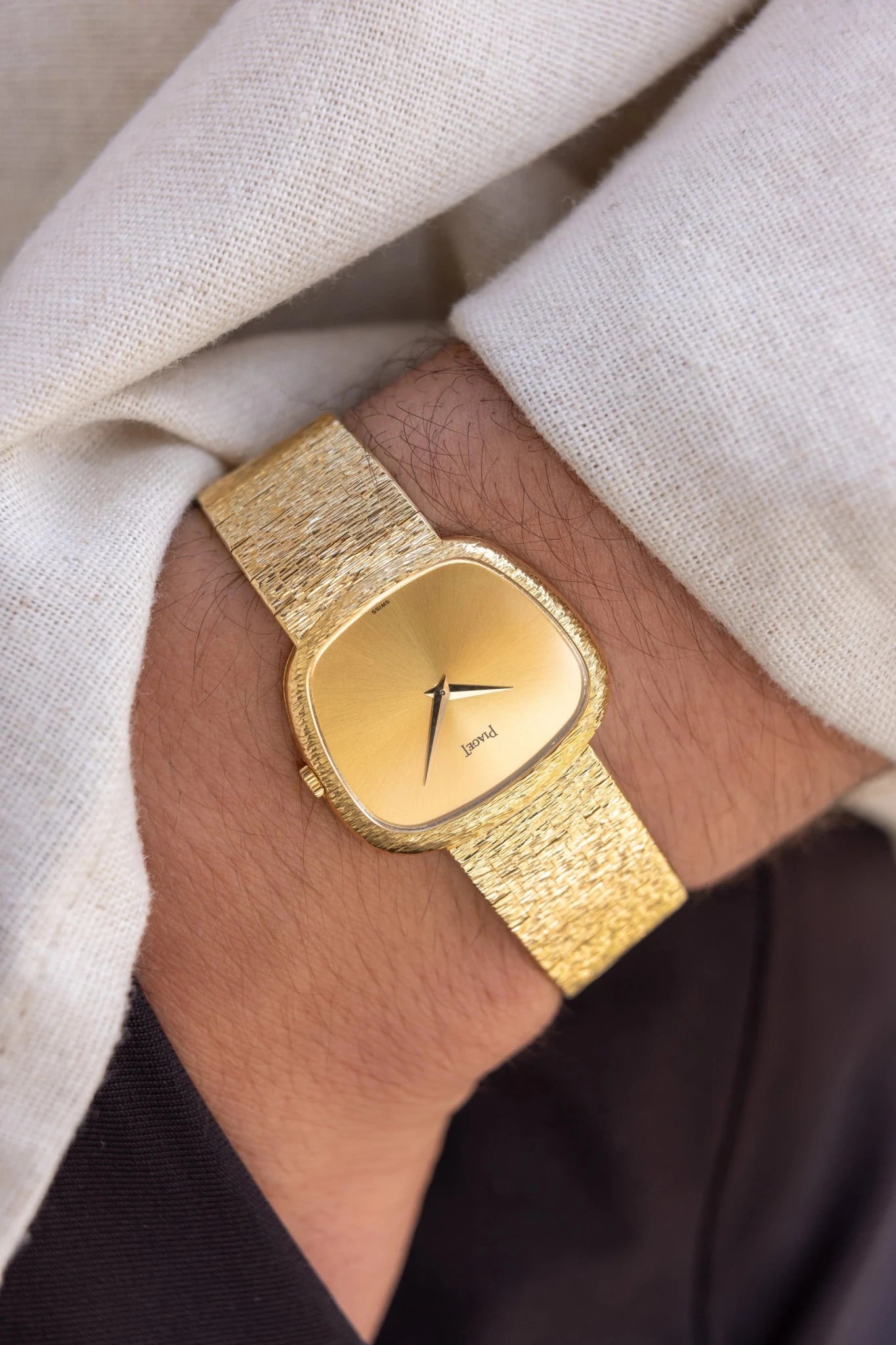 Piaget Ref. 9465A6 | TV Dial | 18K Yellow Gold - Sierra Time Co